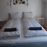 Autoscsarda Es Panzio Inn 2*