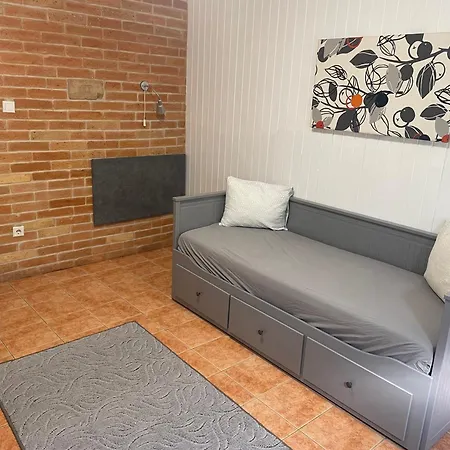 Autoscsarda Es Panzio Mini-hôtel Makó